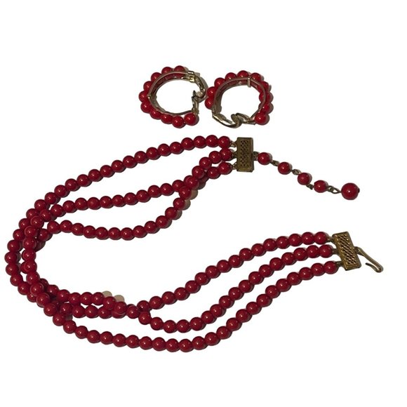 Vintage Red Beaded Three Strand Necklace and Hoop Earrings Clip-on Set HTF - Picture 7 of 7